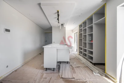 Apartamento T2 para Venda em Margaride, Várzea, Lagares, Varziela, Moure