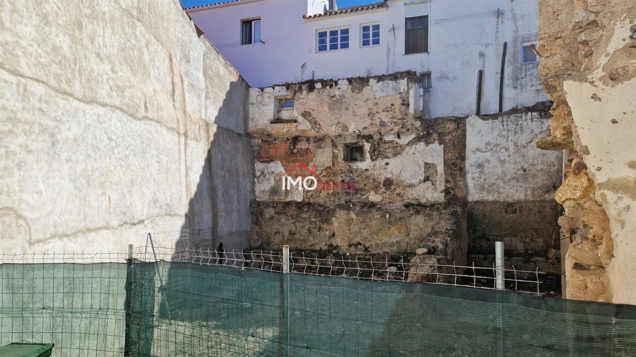 Moradia T3 para Venda em Santa Maria da Devesa Foto 3