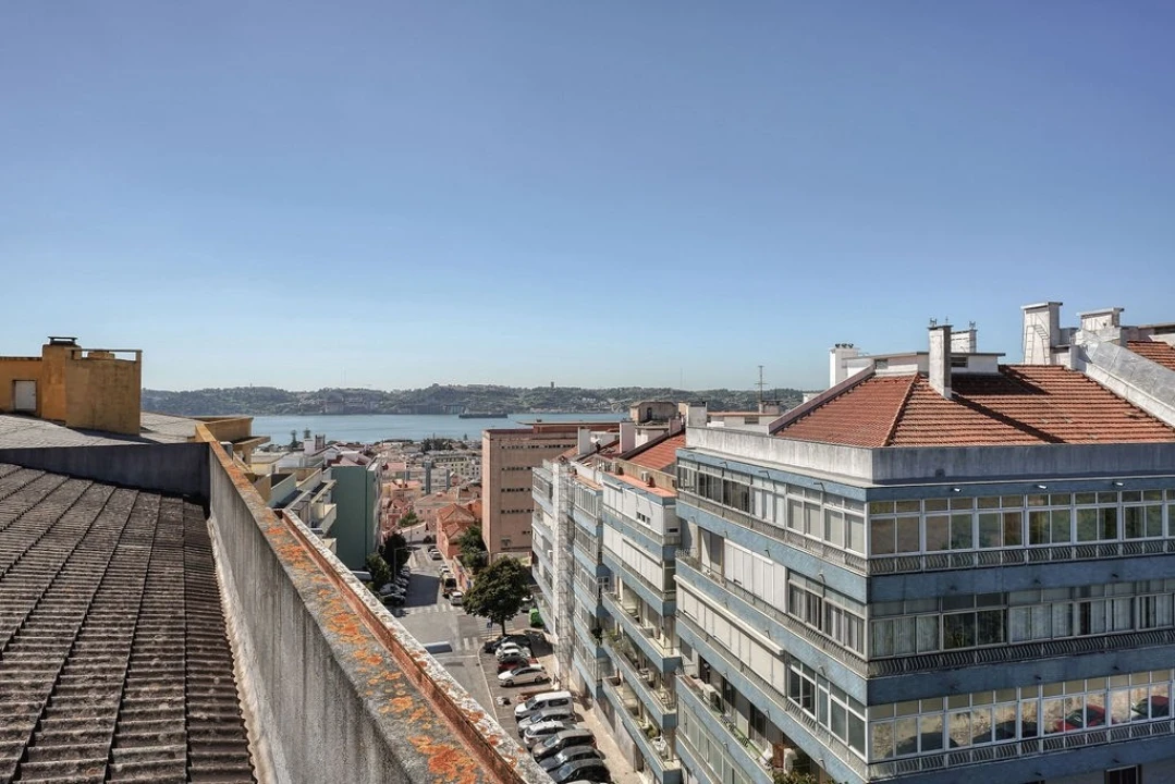 Apartamento T2 para Arrendamento em Ajuda Foto 28