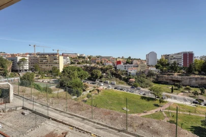 Apartamento T2 para Arrendamento em Ajuda