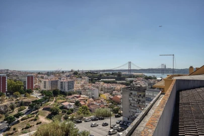 Apartamento T2 para Arrendamento em Ajuda
