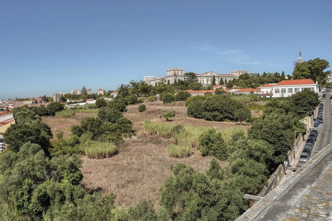 Apartamento T2 para Arrendamento em Ajuda Foto 29