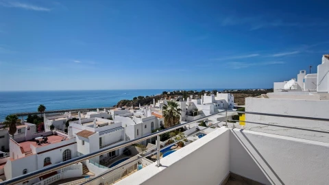 Moradia T3 para Venda em Albufeira e Olhos de Água