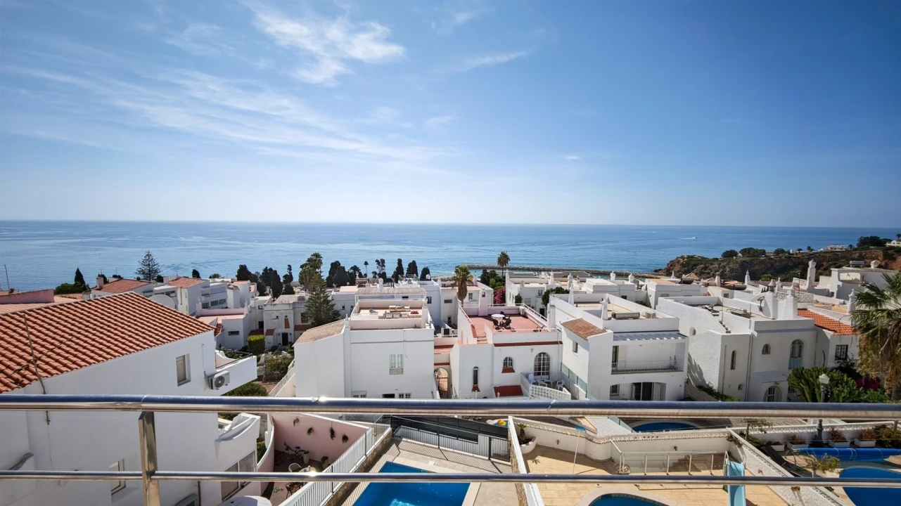 Moradia T3 para Venda em Albufeira e Olhos de Água Foto 31