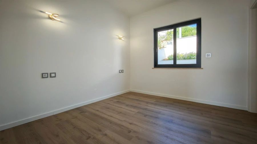 Moradia T3 para Venda em Albufeira e Olhos de Água Foto 45