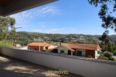 Moradia T2 para Venda em O. Azeméis, Riba-Ul, Ul, Macinhata Seixa, Madail