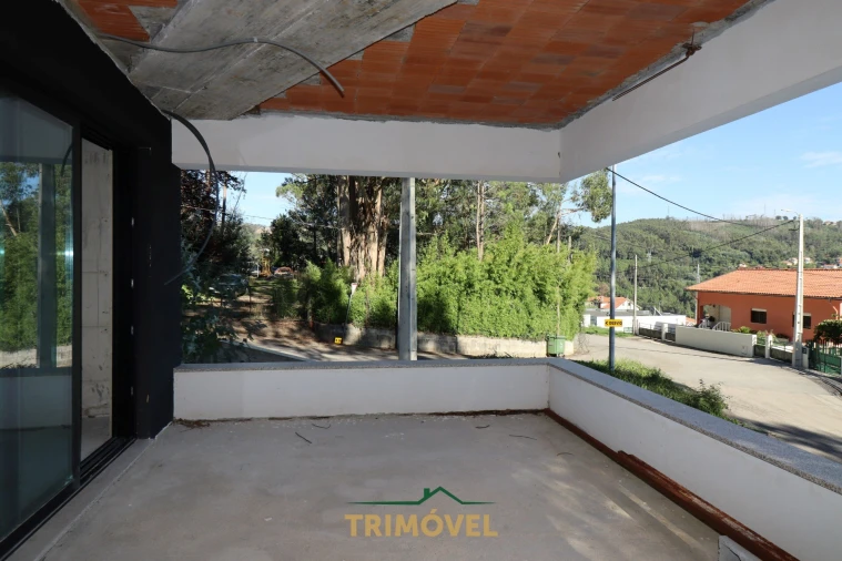 Moradia T2 para Venda em O. Azeméis, Riba-Ul, Ul, Macinhata Seixa, Madail Foto 13
