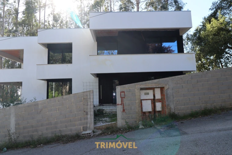 Moradia T2 para Venda em O. Azeméis, Riba-Ul, Ul, Macinhata Seixa, Madail Foto 23