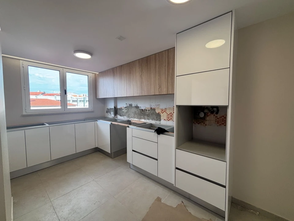 Apartamento T4 para Venda em Marrazes e Barosa Foto 3