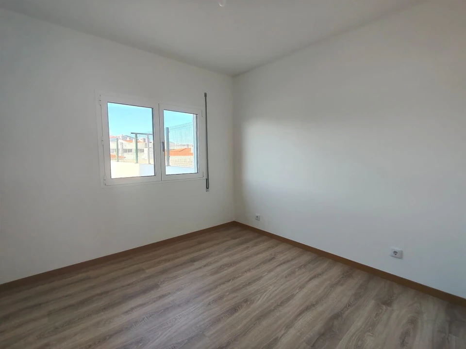 Apartamento T4 para Venda em Marrazes e Barosa Foto 7
