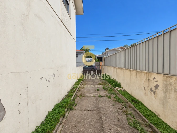 Moradia T3 para Venda em Mozelos Foto 28