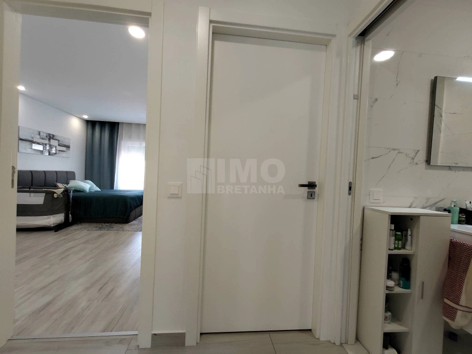 Apartamento T2 para Venda em Castelo Branco Foto 16