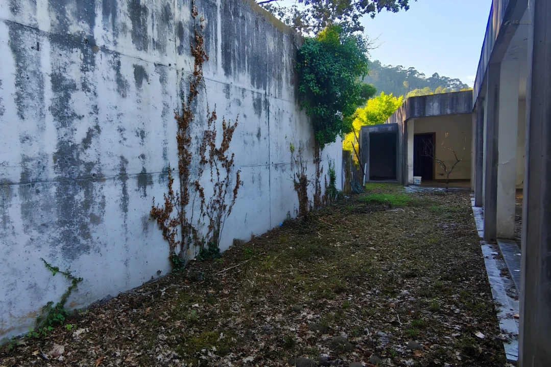 Moradia T4 para Venda em Paredes de Viadores e Manhuncelos Foto 24