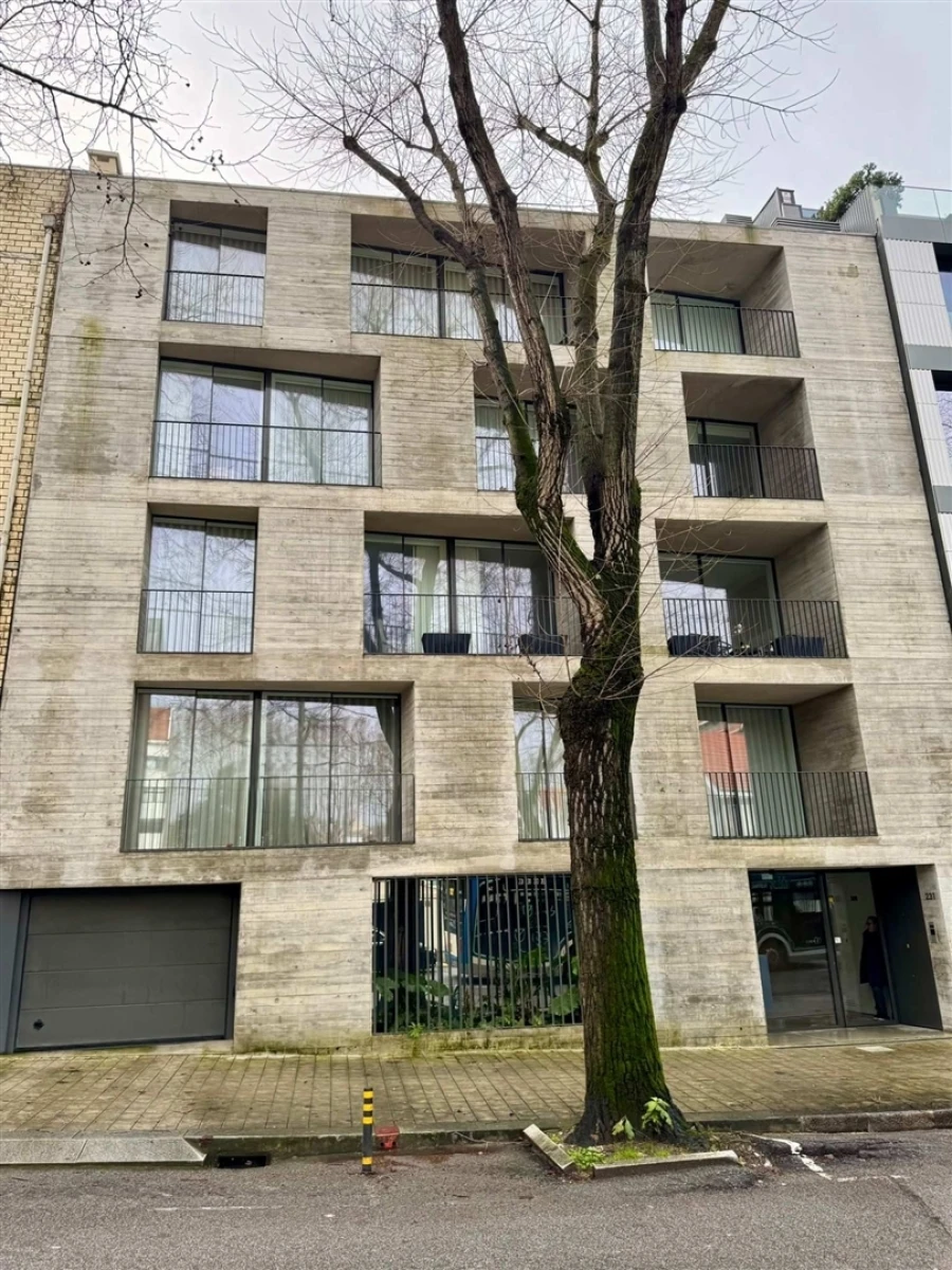 Apartamento T4 para Venda em Aldoar, Foz do Douro e Nevogilde Foto 3