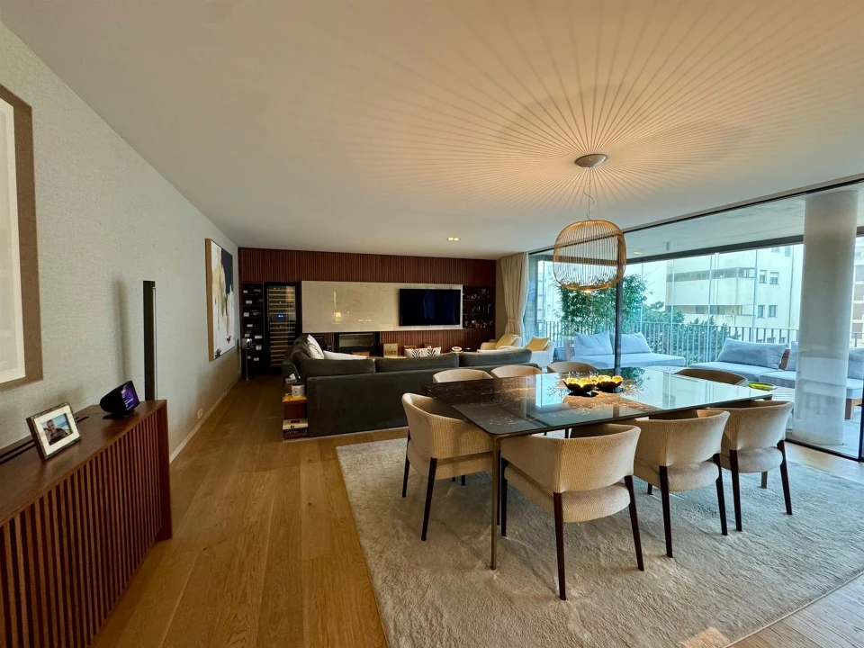 Apartamento T4 para Venda em Aldoar, Foz do Douro e Nevogilde Foto 4