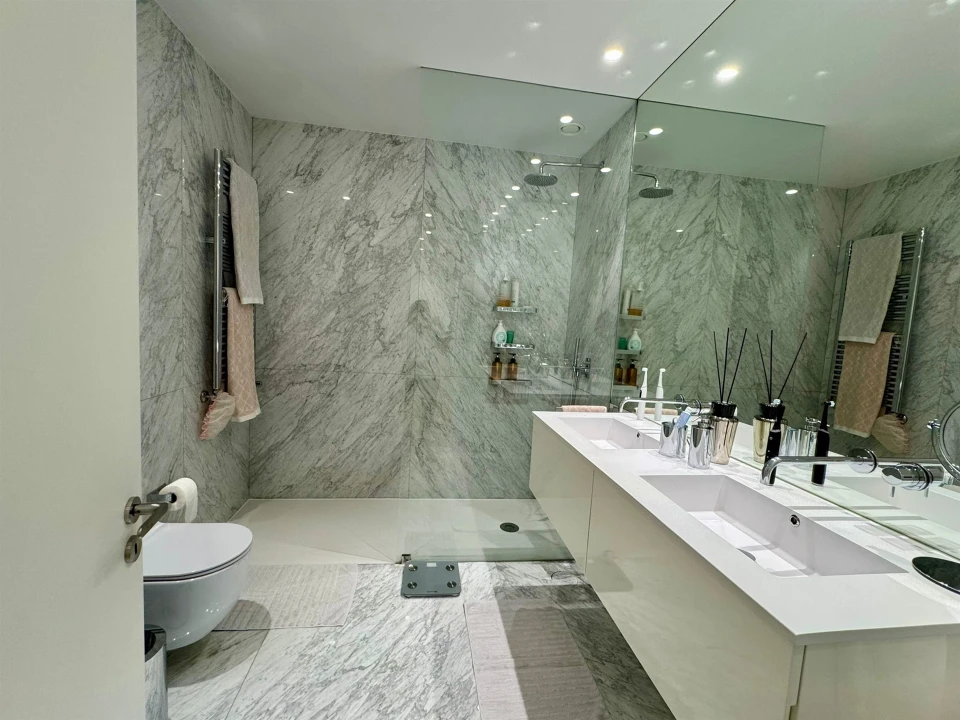 Apartamento T4 para Venda em Aldoar, Foz do Douro e Nevogilde Foto 13
