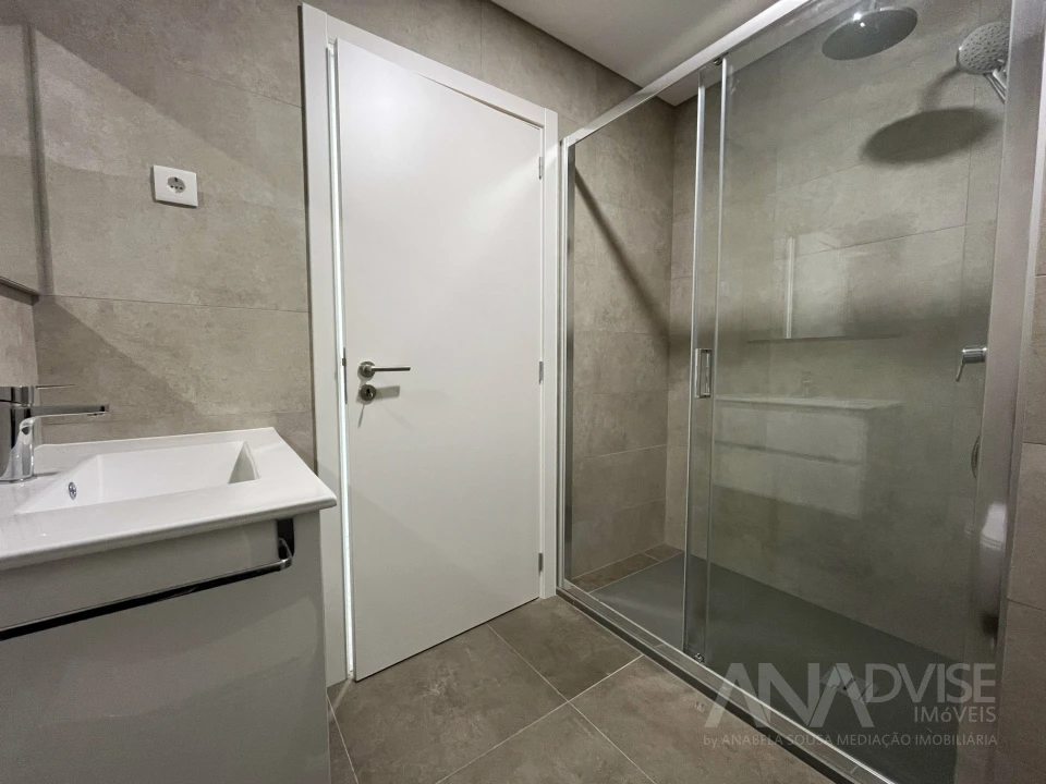 Apartamento T1 para Arrendamento em Viseu Foto 6