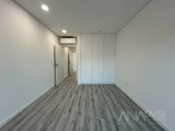 Apartamento T1 para Arrendamento em Viseu