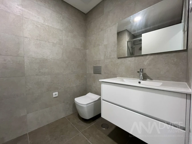 Apartamento T1 para Arrendamento em Viseu Foto 5