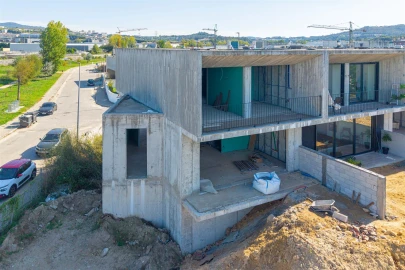 Moradia T3 para Venda em Merelim (São Pedro) e Frossos