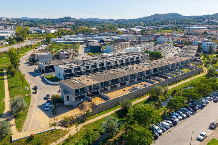 Moradia T3 para Venda em Merelim (São Pedro) e Frossos Foto 10