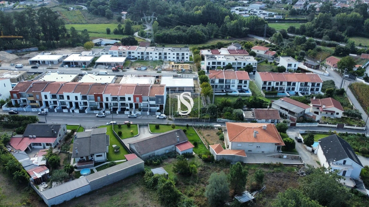 Terreno para Venda em Soutelo Foto 7