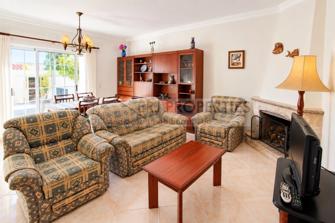 Moradia T3 para Venda em Vila Nova de Cacela Foto 4