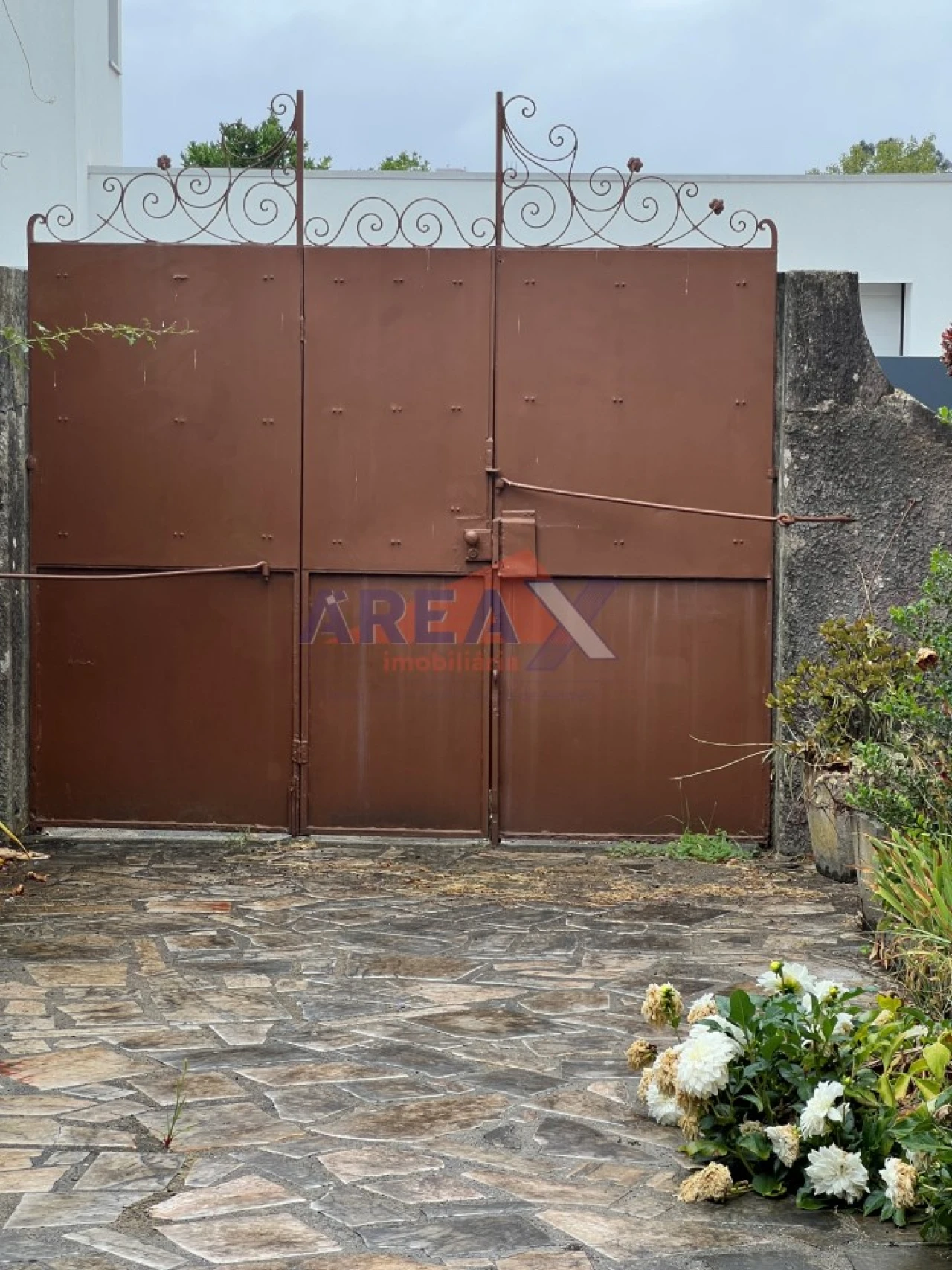 Moradia T5 para Venda em O. Azeméis, Riba-Ul, Ul, Macinhata Seixa, Madail Foto 4