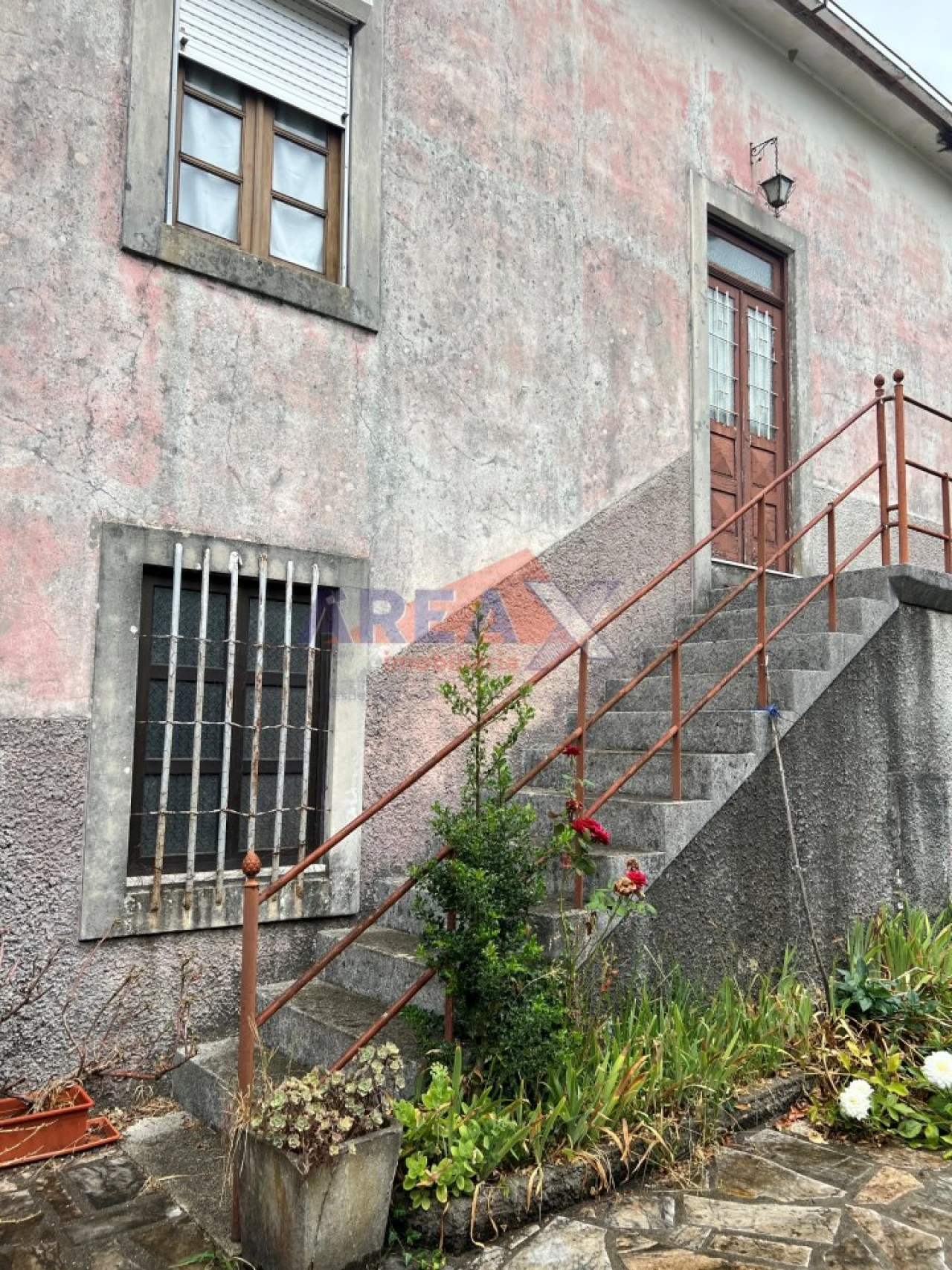 Moradia T5 para Venda em O. Azeméis, Riba-Ul, Ul, Macinhata Seixa, Madail Foto 10