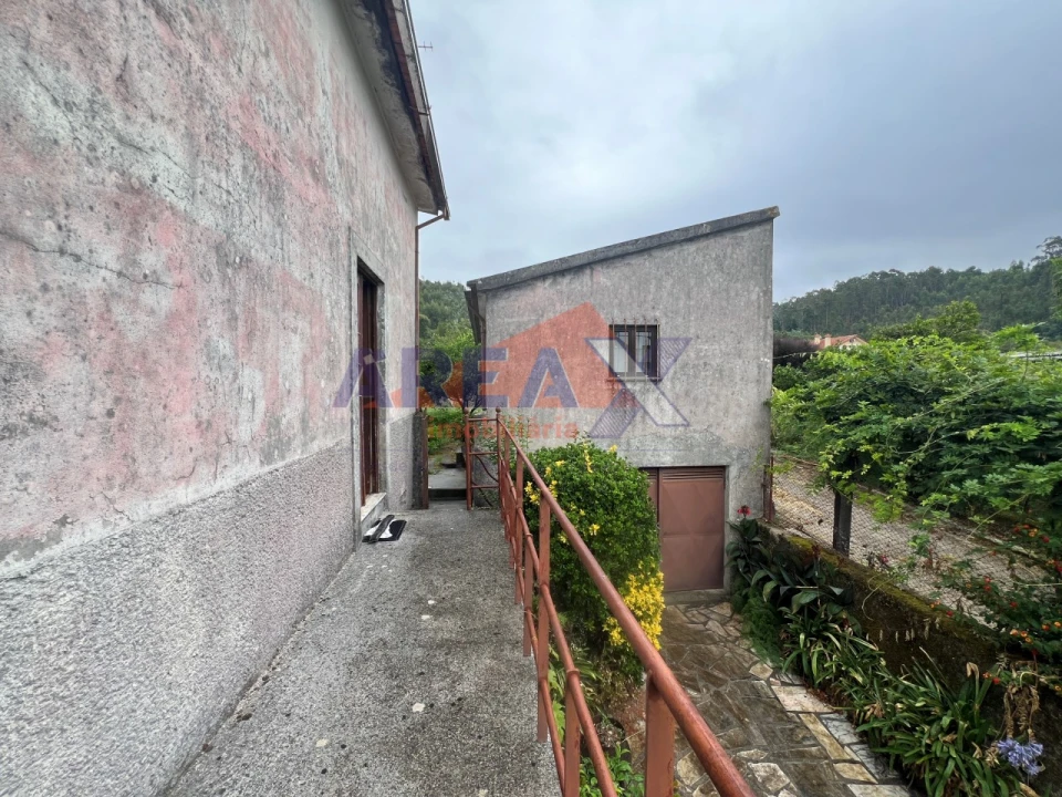 Moradia T5 para Venda em O. Azeméis, Riba-Ul, Ul, Macinhata Seixa, Madail Foto 12