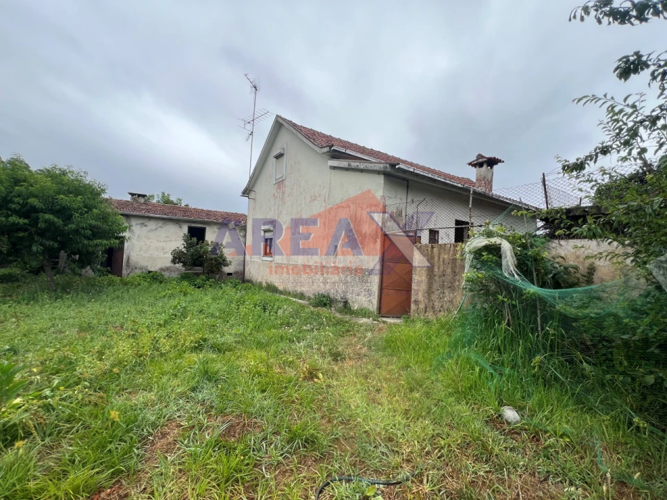 Moradia T5 para Venda em O. Azeméis, Riba-Ul, Ul, Macinhata Seixa, Madail Foto 18