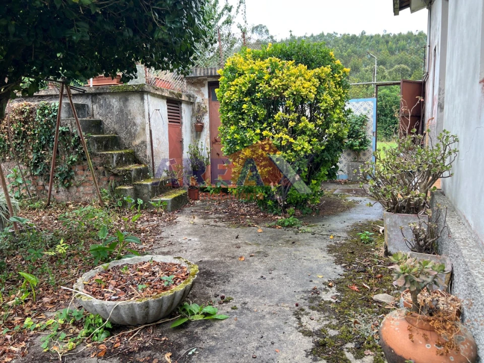 Moradia T5 para Venda em O. Azeméis, Riba-Ul, Ul, Macinhata Seixa, Madail Foto 30