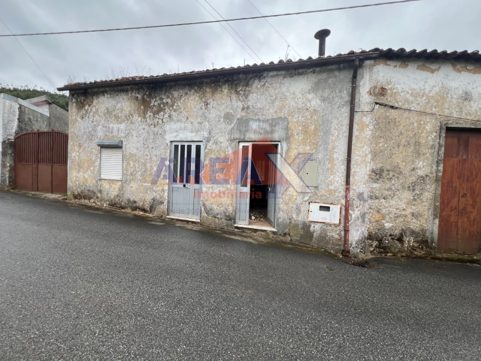 Moradia T5 para Venda em O. Azeméis, Riba-Ul, Ul, Macinhata Seixa, Madail Foto 68