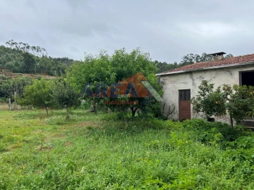 Moradia T5 para Venda em O. Azeméis, Riba-Ul, Ul, Macinhata Seixa, Madail