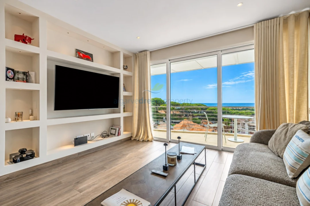 Apartamento T2 para Venda em Almancil Foto 2