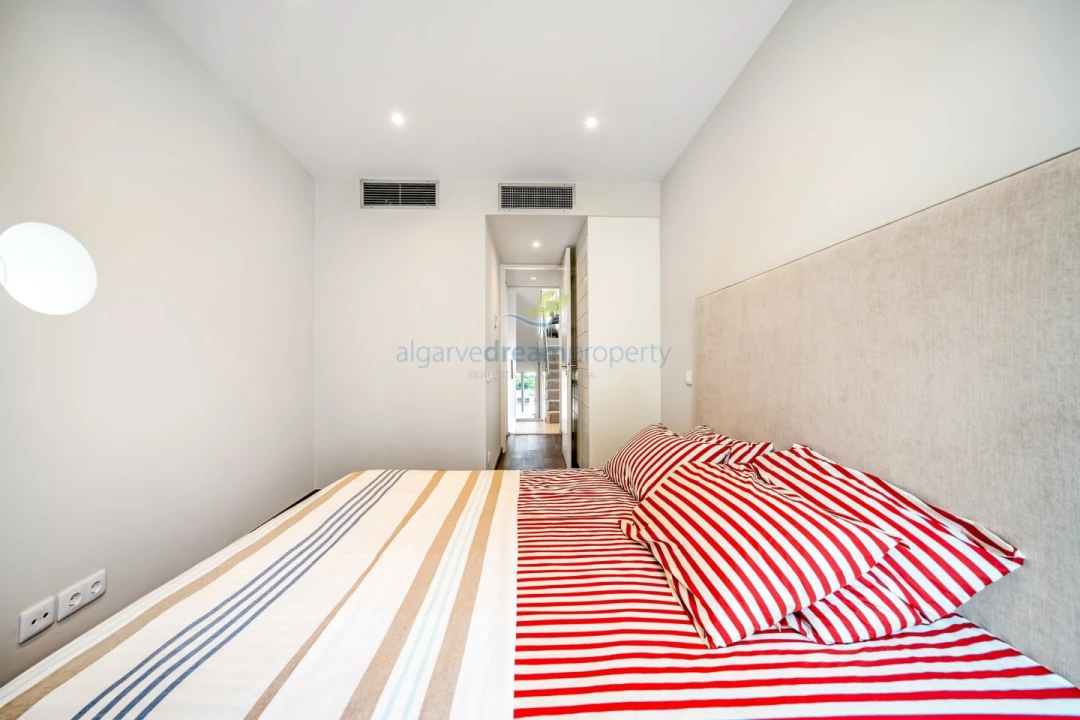 Apartamento T2 para Venda em Almancil Foto 15