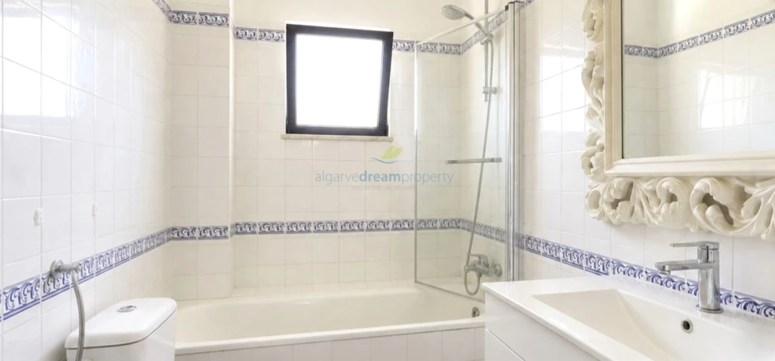 Apartamento T1 para Venda em Albufeira e Olhos de Água Foto 7