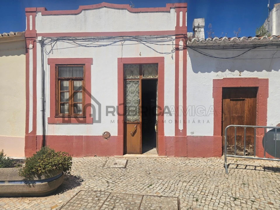 Moradia T7 para Venda em Salir Foto 1