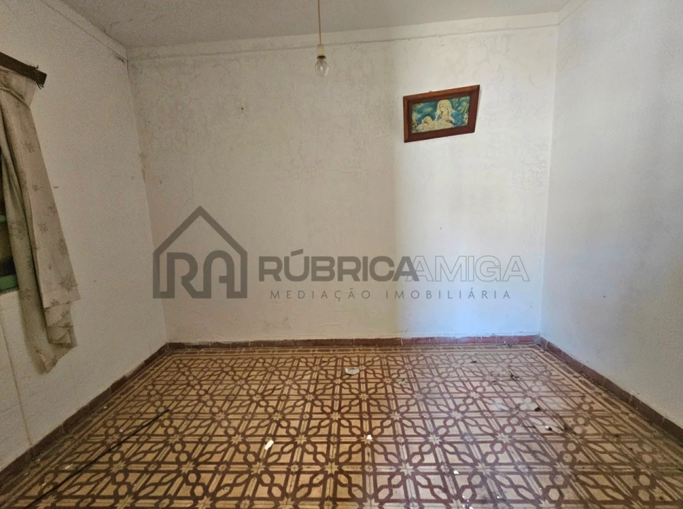 Moradia T7 para Venda em Salir Foto 7