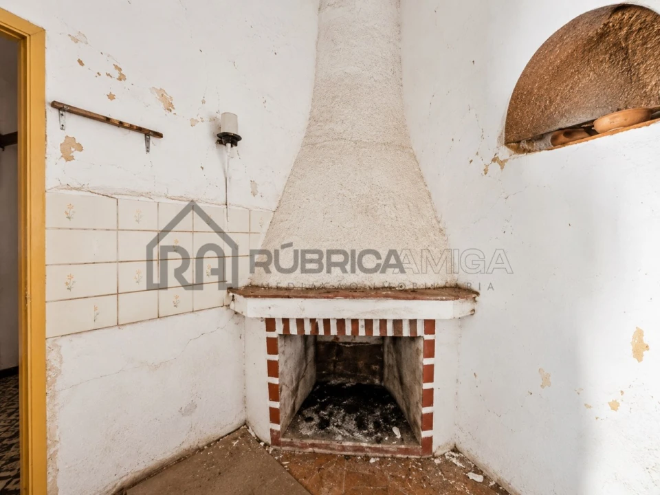 Moradia T7 para Venda em Salir Foto 15