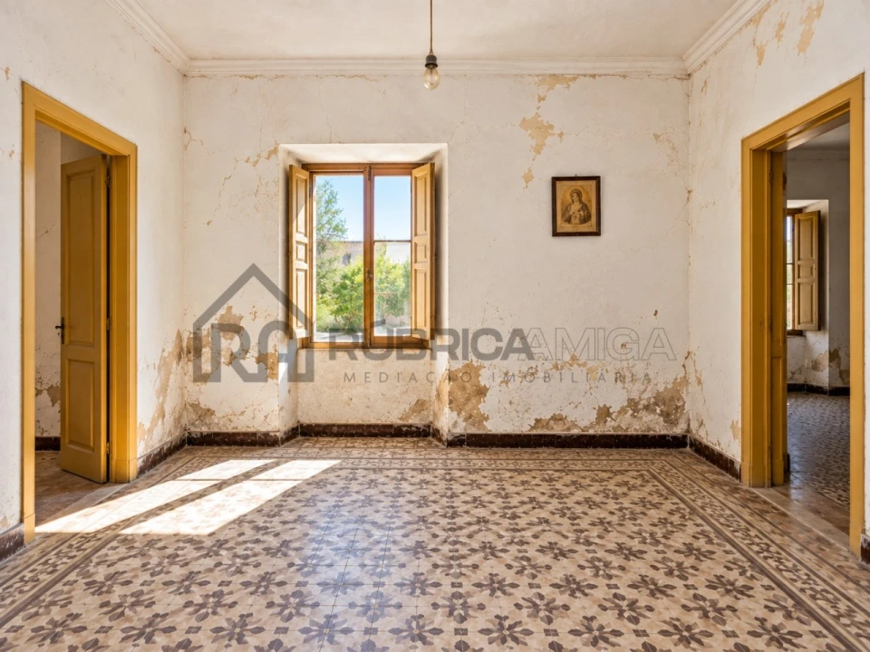 Moradia T7 para Venda em Salir Foto 16