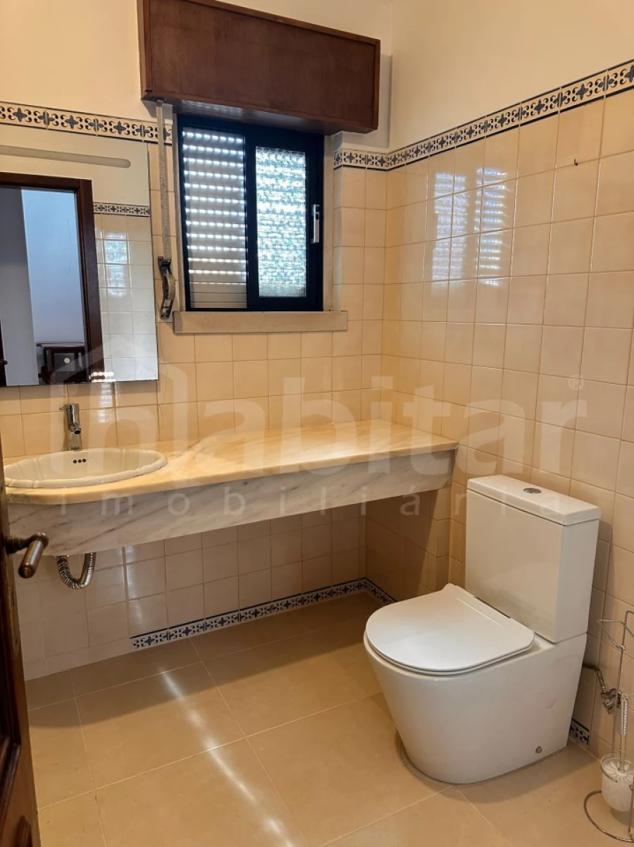 Apartamento T2 para Arrendamento em Benavente Foto 4