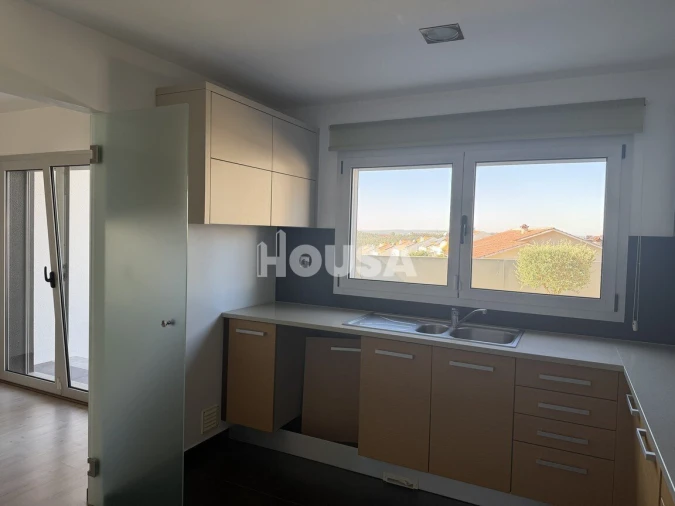 Moradia T3 para Venda em Leiria, Pousos, Barreira e Cortes Foto 7
