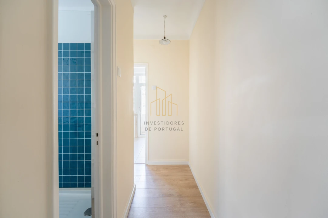 Apartamento T4 para Venda em Campolide Foto 19