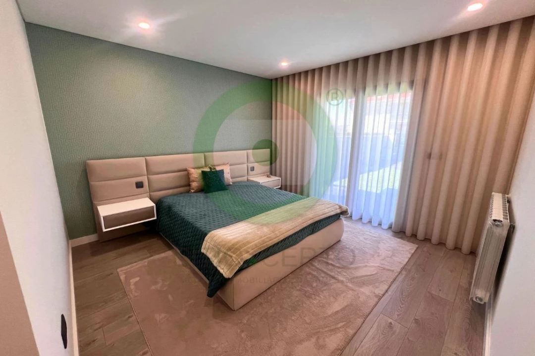 Moradia T4 para Venda em Valpaços e Sanfins Foto 10