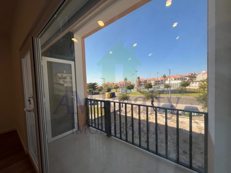 Apartamento T2 para Venda em Lourinhã e Atalaia Foto 6