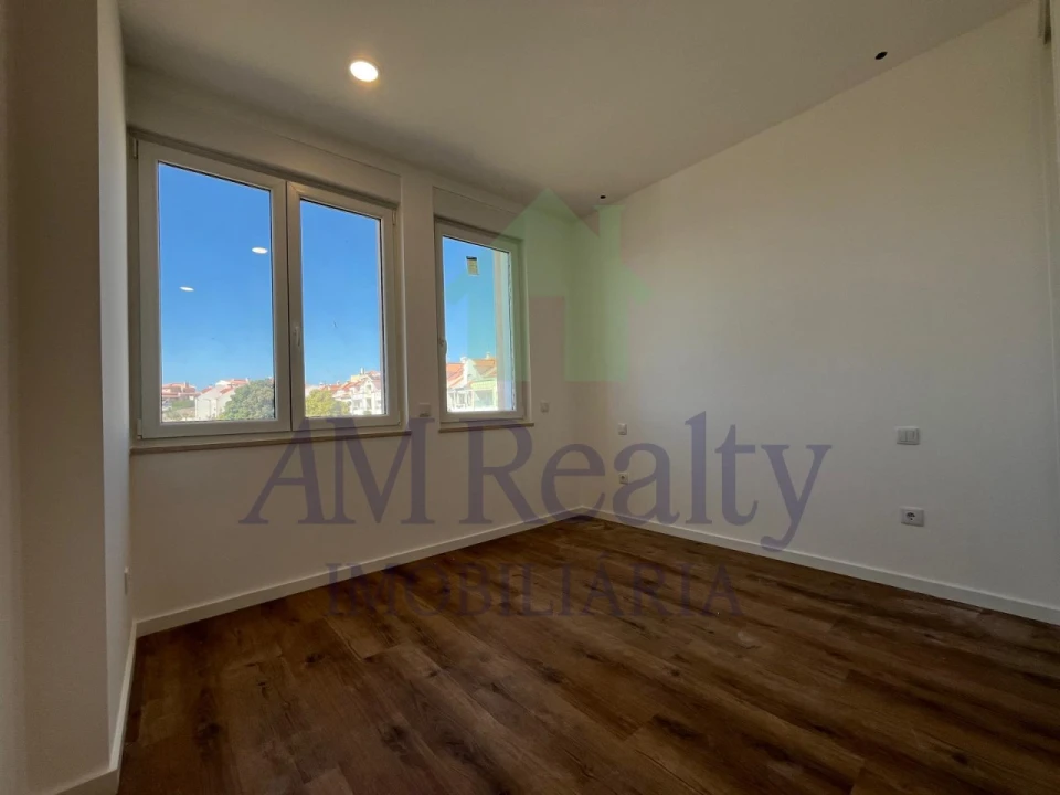 Apartamento T2 para Venda em Lourinhã e Atalaia Foto 9