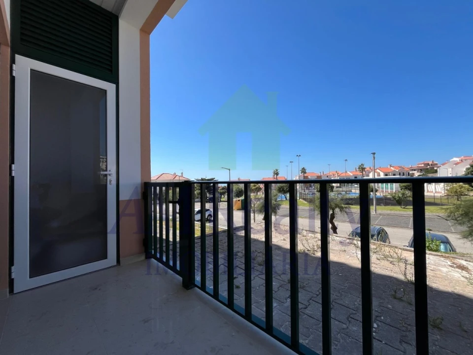 Apartamento T2 para Venda em Lourinhã e Atalaia Foto 19