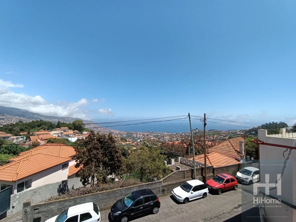 Moradia T4 para Venda em Santo Antonio Foto 10