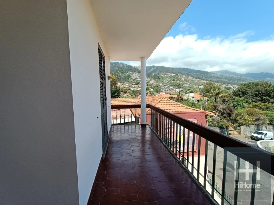 Moradia T4 para Venda em Santo Antonio Foto 9